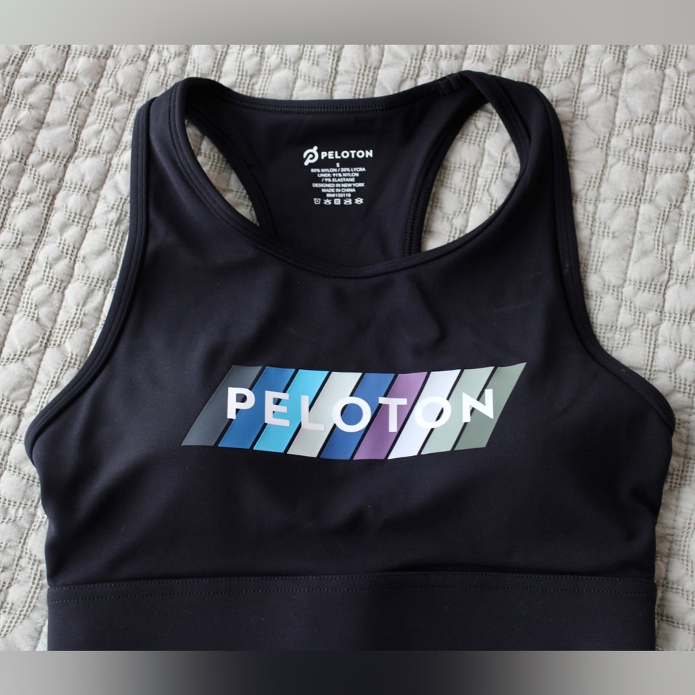 Peloton Pace High-neck Sports Bra